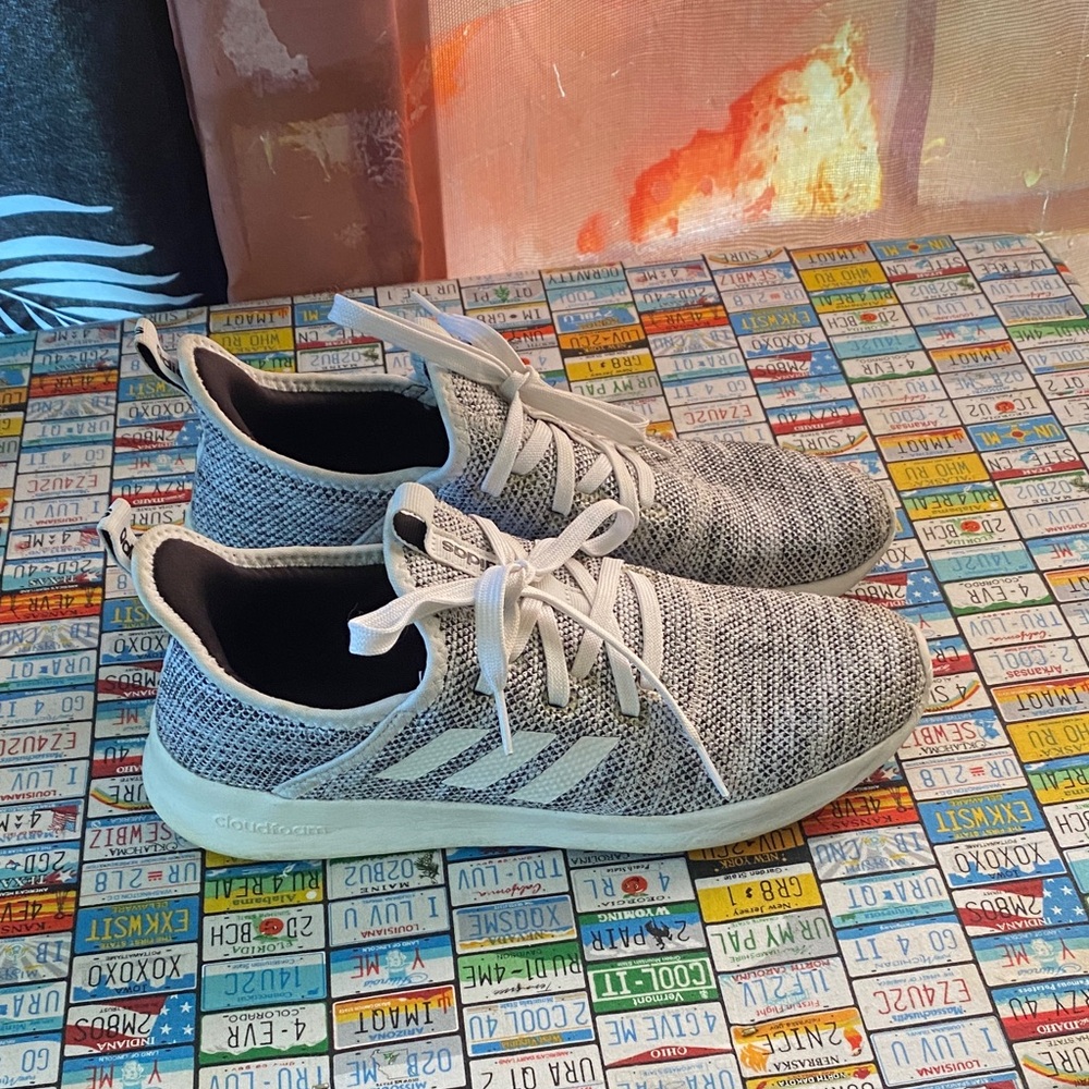 Adidas Women’s Cloudfoam Pure Sneakers Gray White Knit Size 8